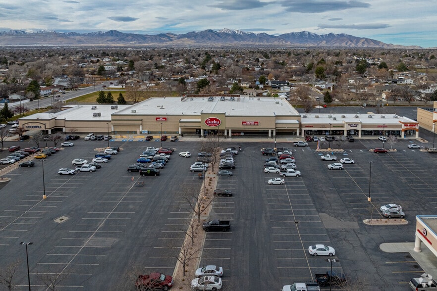 More Photos Of 7000 S Redwood Rd, West Jordan Unknown For Lease