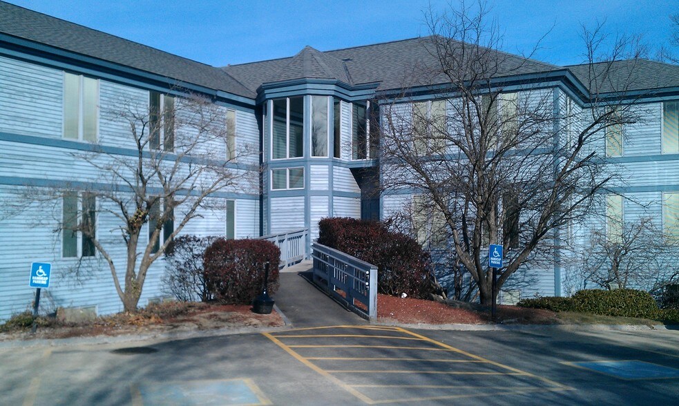 Primary Photo Of 33 Electric Ave, Fitchburg Medical For Lease