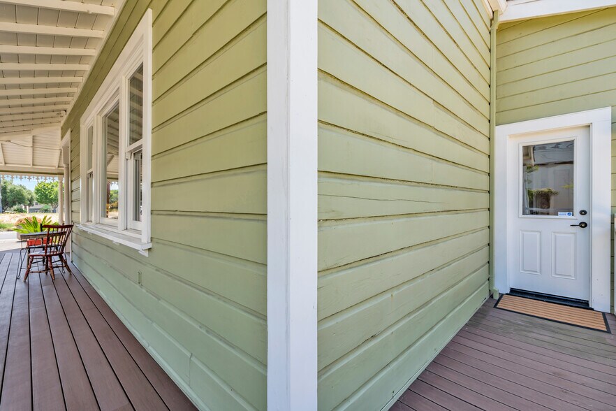 More Photos Of 602 W K St, Benicia Freestanding For Sale