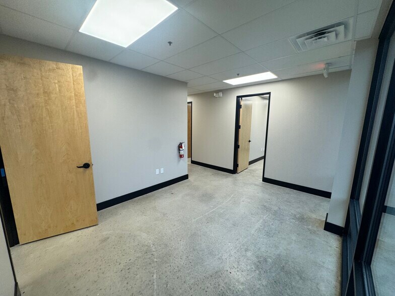 More Photos Of 120 S Lakeline Blvd, Cedar Park Medical For Sale