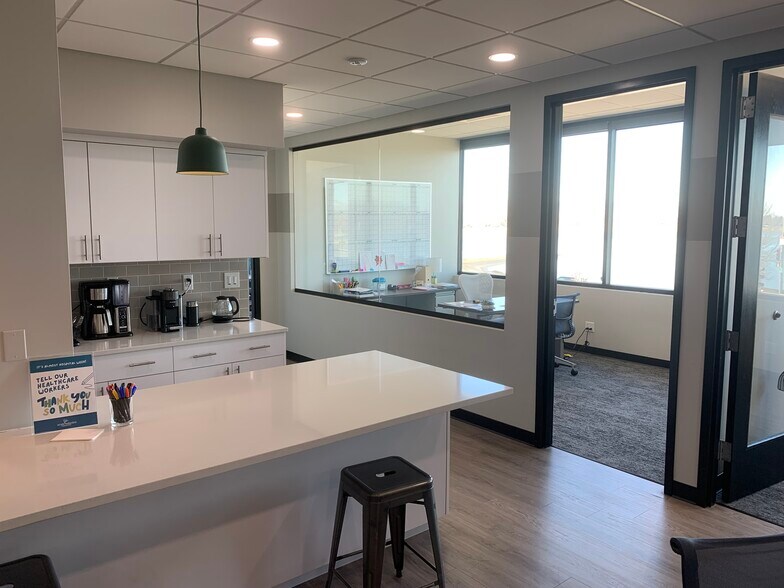 More Photos Of 808 W Eisenhower Blvd, Loveland Office For Lease