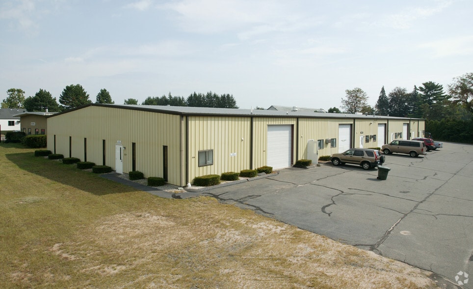 More Photos Of 11 Herman Dr, Simsbury Light Manufacturing For Sale