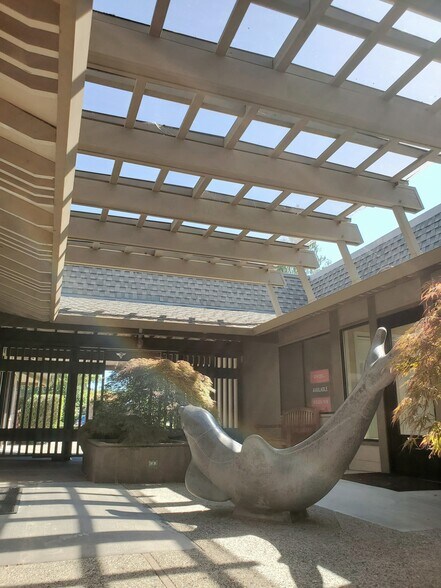 More Photos Of 2400 Las Gallinas Ave, San Rafael Medical For Lease