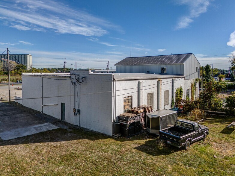 More Photos Of 322 Illinois Ave, Maumee Warehouse For Sale