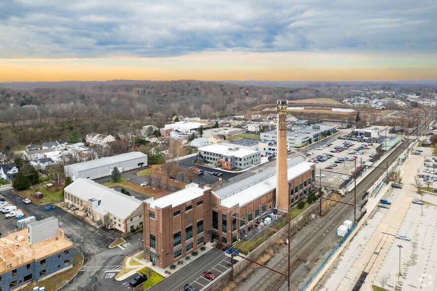 More Photos Of 124 S Maple St, Ambler Office For Lease