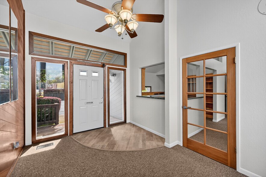 More Photos Of 496 East Ave, Lincoln Medical For Sale