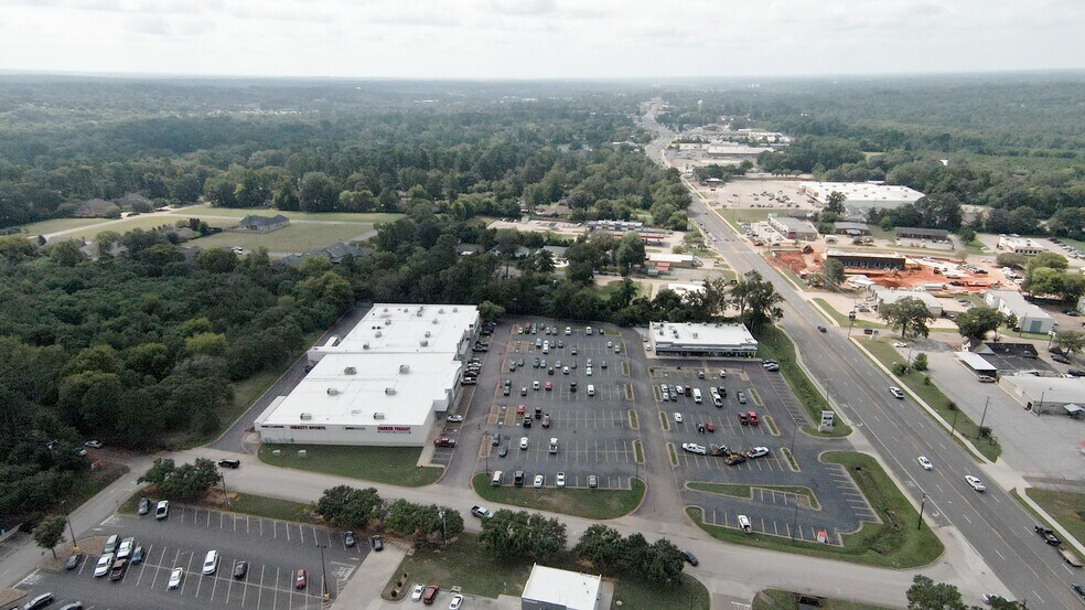 More Photos Of 4608-4610 North St, Nacogdoches Unknown For Lease