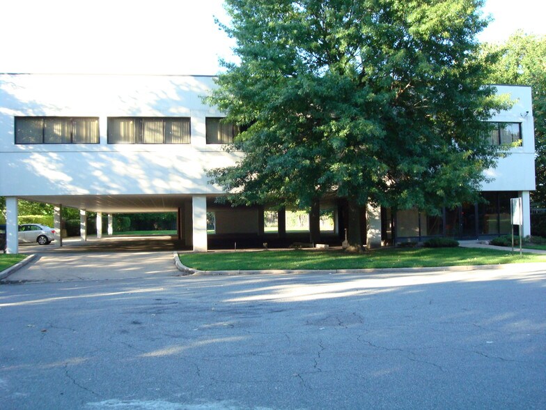 More Photos Of 145 Cedar Ln, Englewood Office For Sale