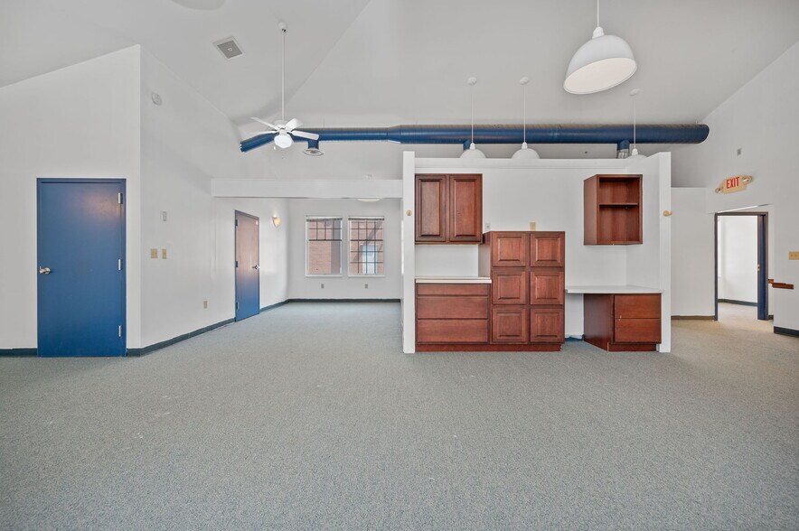 More Photos Of 4630 Pleasant Ave, Fairfield Medical For Lease