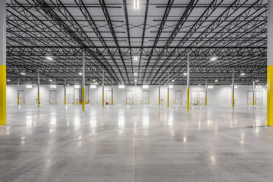 More Photos Of 703 N Graham Rd, Greenwood Distribution For Sale