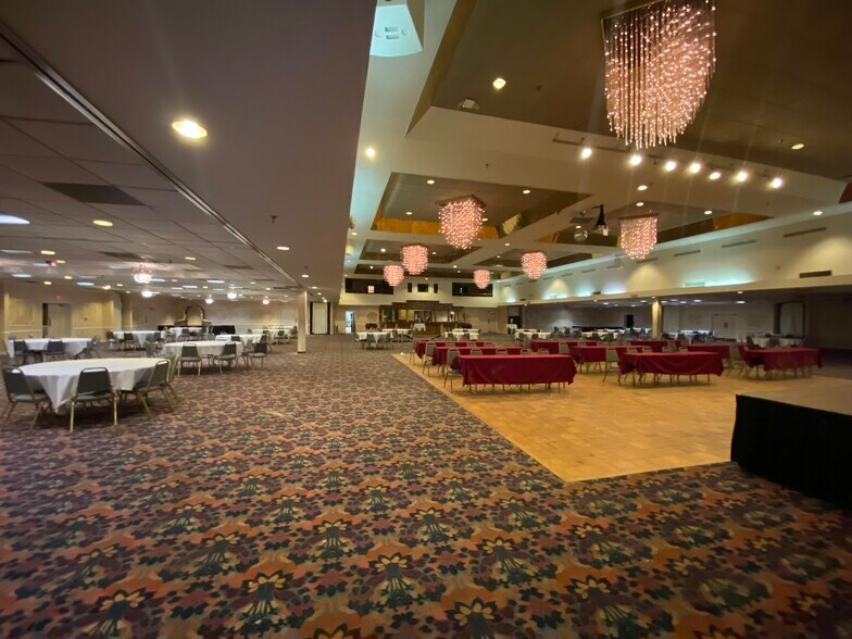 More Photos Of 901 Dual Hwy, Hagerstown Restaurant For Sale