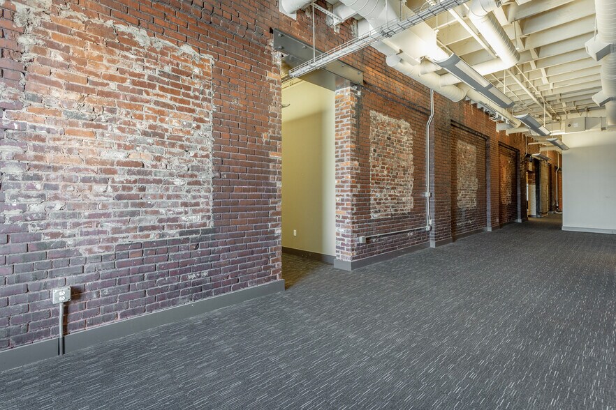 More Photos Of 201 W Main St, Chattanooga Office Residential For Sale