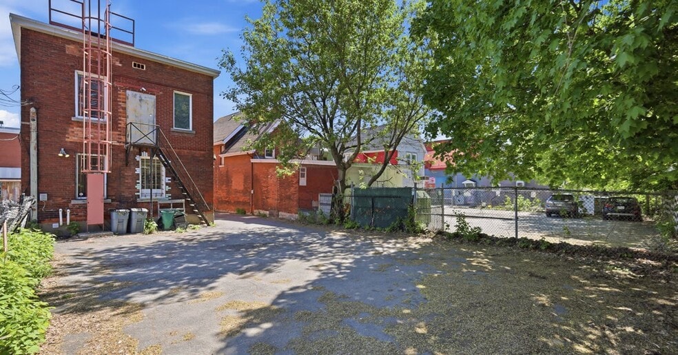 More Photos Of 621 Somerset St W, Ottawa Storefront Retail Residential For Sale
