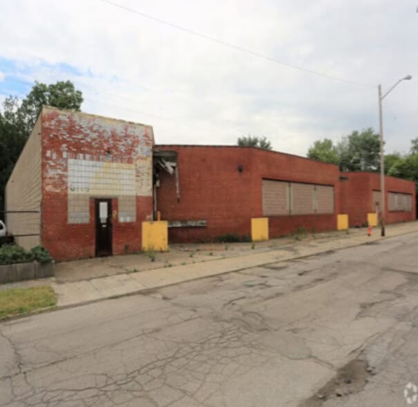 Primary Photo Of 10626 Leuer Ave, Cleveland Warehouse For Sale