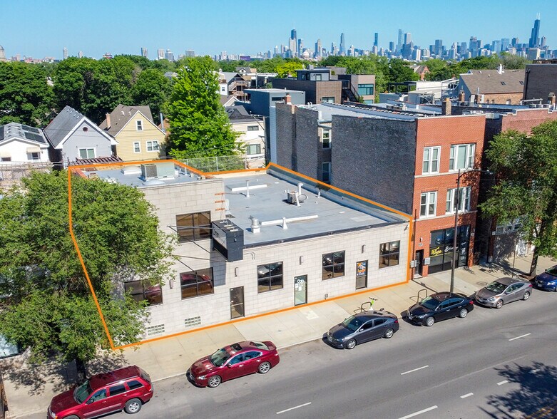 More Photos Of 2147 N Western Ave, Chicago Office For Lease