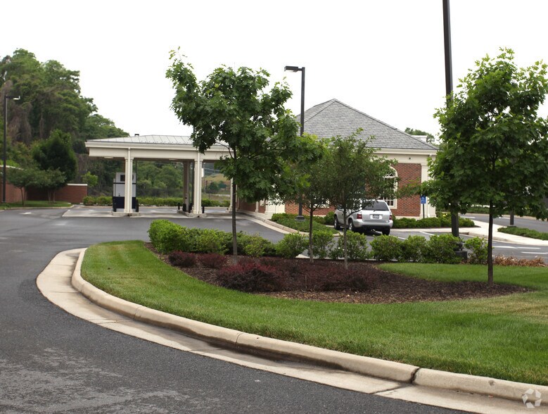 More Photos Of 510 McClanahan St SW, Roanoke Bank For Sale