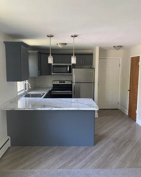 More Photos Of 430 Englewood Ave, Tonawanda Apartments For Sale