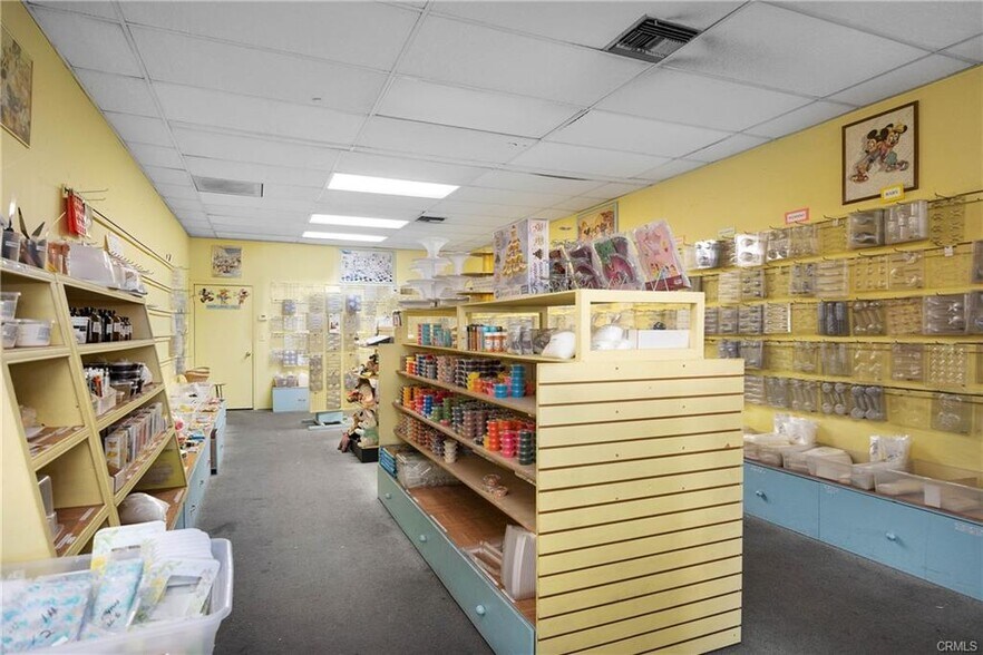 More Photos Of 17428 Bellflower Blvd, Bellflower Storefront For Lease