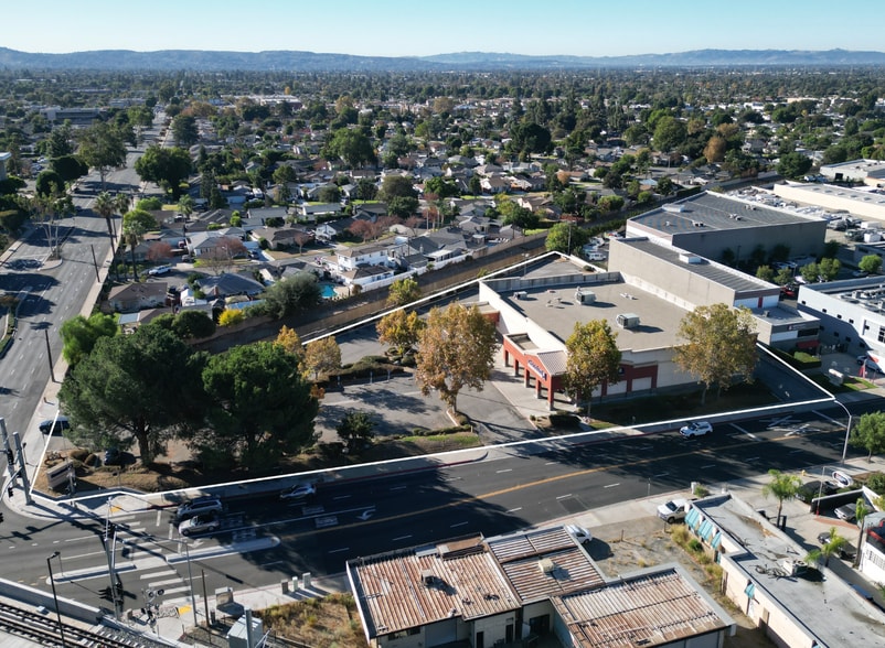 More Photos Of 526 W Foothill Blvd, Glendora Drugstore For Sale