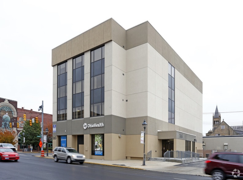 More Photos Of 165 W Center St, Marion Medical For Lease
