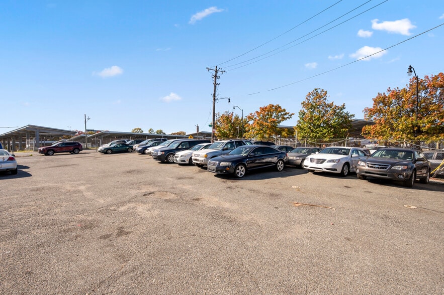 More Photos Of 1905 Brentwood Rd NE, Washington Warehouse For Lease