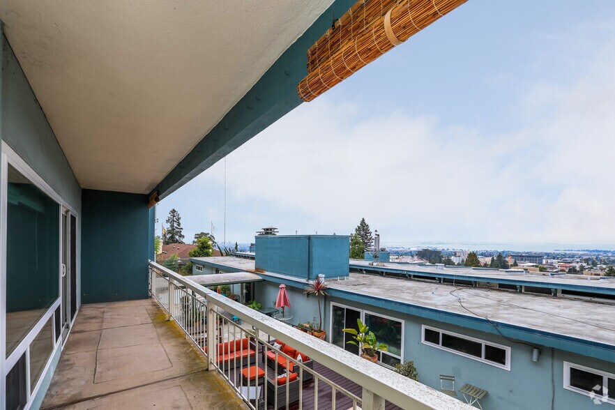 More Photos Of 1771 Highland Pl, Berkeley Apartments For Sale