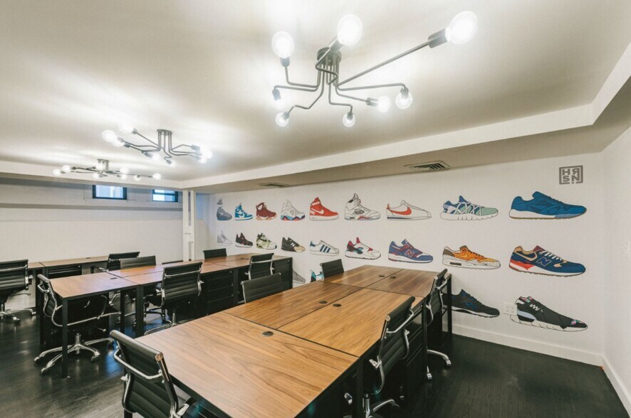 More Photos Of 25 W 39th St, New York Loft Creative Space For Lease