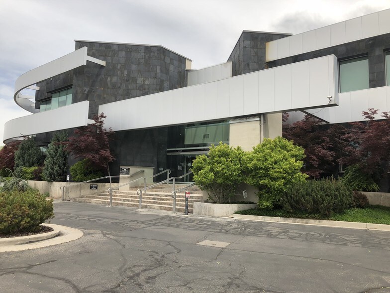 More Photos Of 4725 Holladay Blvd, Salt Lake City Office For Lease