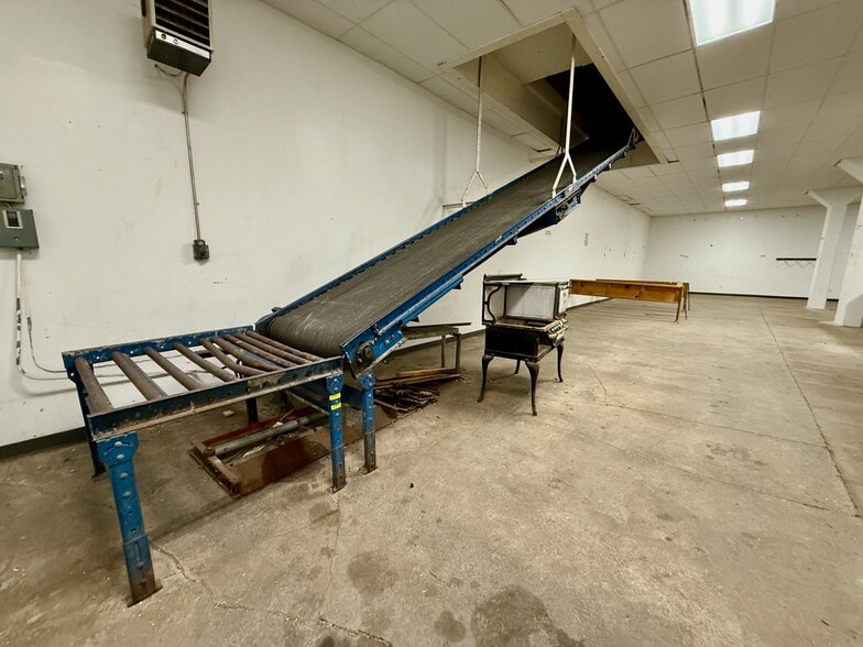 More Photos Of 1298 Spruce St, Easton Light Manufacturing For Lease