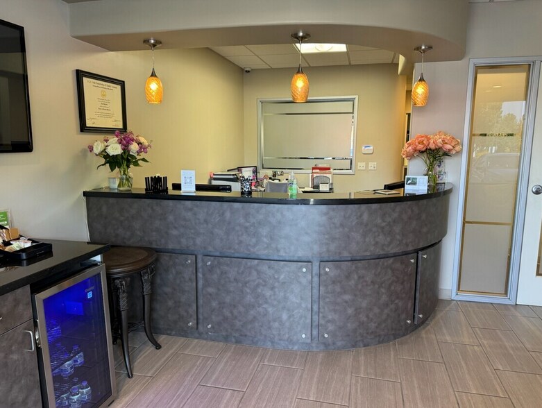 More Photos Of 16776 Bernardo Center Dr, San Diego Medical For Sale