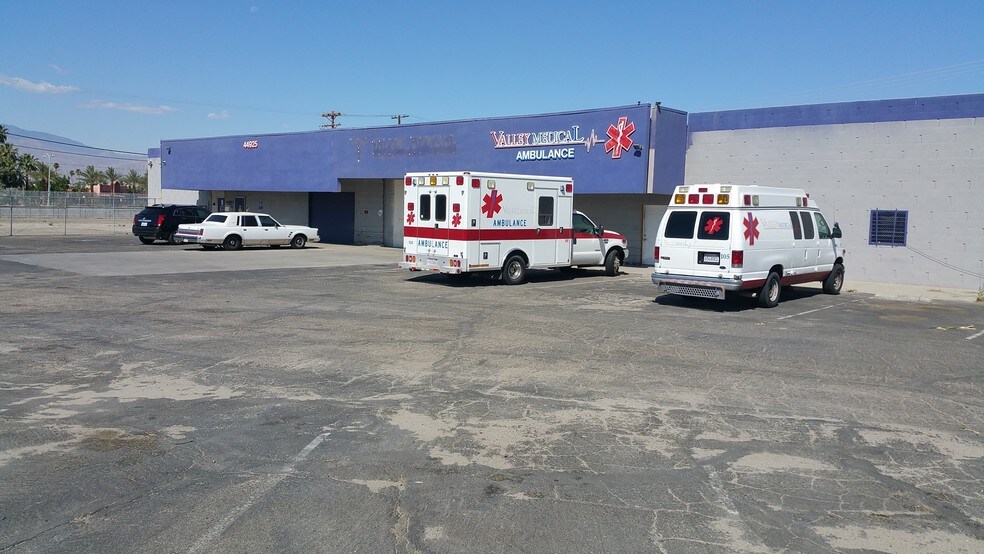 More Photos Of 44925 Jackson St, Indio Service For Lease