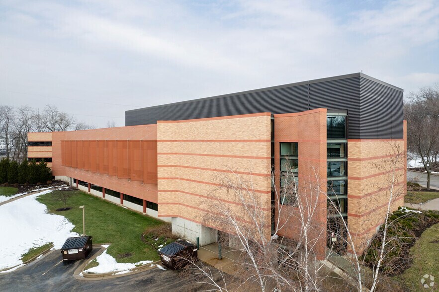 More Photos Of 45 Nob Hill Rd, Madison Office For Lease