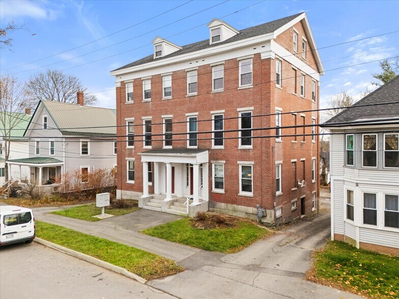 More Photos Of 72 3rd St, Bangor Apartments For Sale