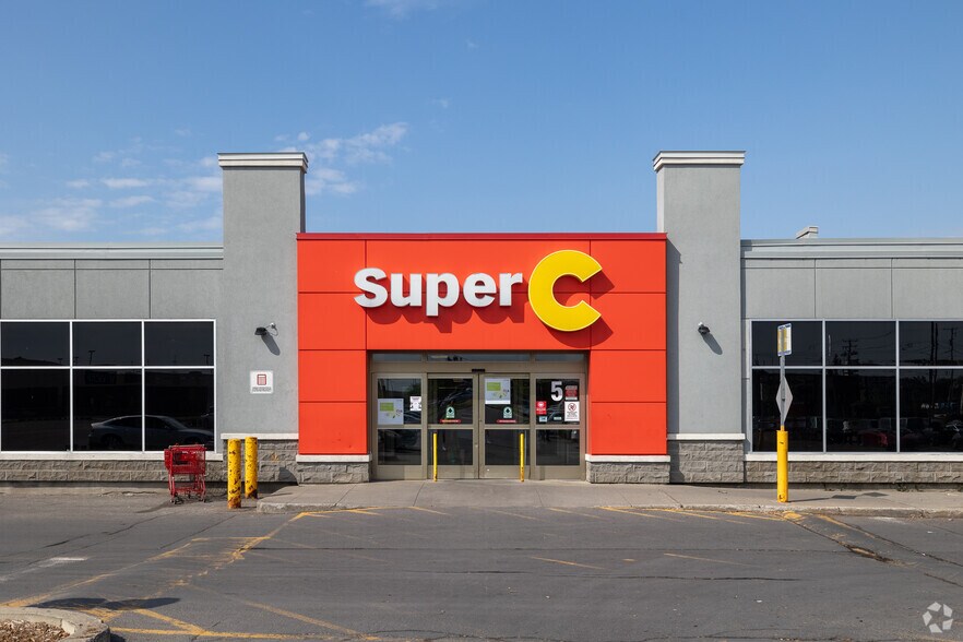 Primary Photo Of 6000 Blvd Henri-Bourassa E, Montréal Unknown For Lease