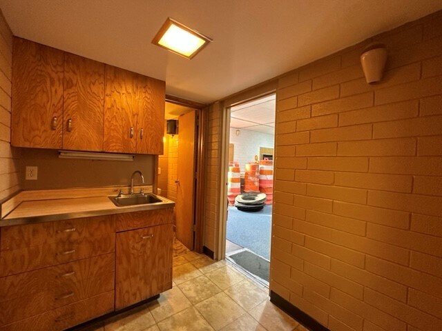 More Photos Of 8333 Masters Rd, Indianapolis Warehouse For Lease