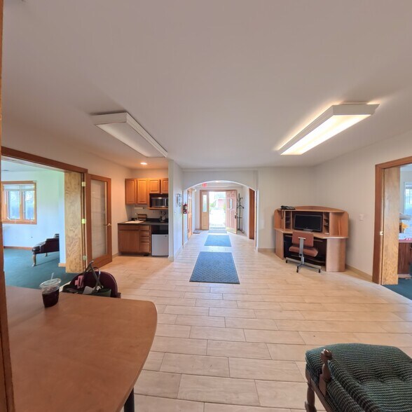 More Photos Of 805 E Palatine Rd, Palatine Office For Sale