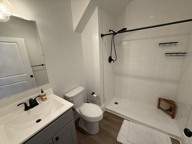 More Photos Of 122 State St, Harrisburg Apartments For Sale