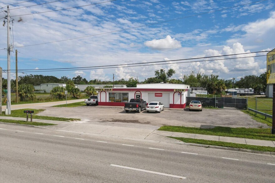 More Photos Of 5218 Duncan Rd, Punta Gorda Warehouse For Sale