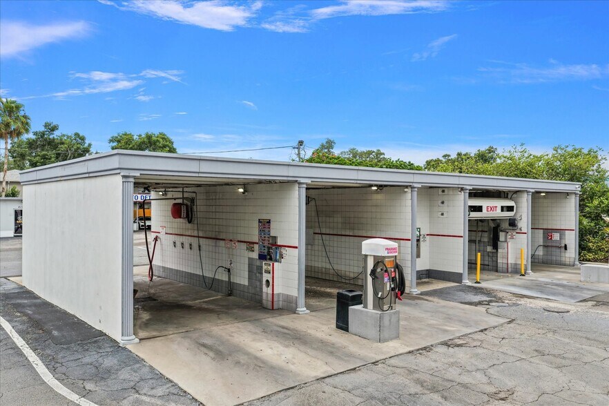 More Photos Of 6170 54th Ave N, Kenneth City Carwash For Sale