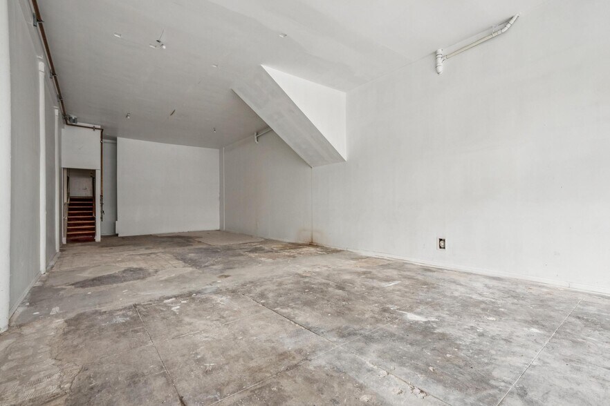 More Photos Of 1745 Market St, San Francisco Apartments For Sale