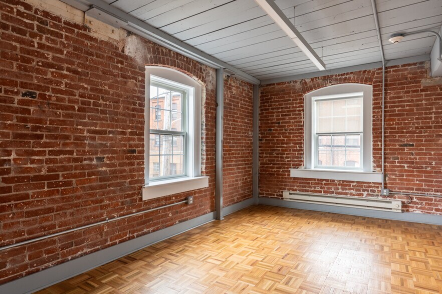 More Photos Of 137-145 W Berkley St, Philadelphia Warehouse For Lease