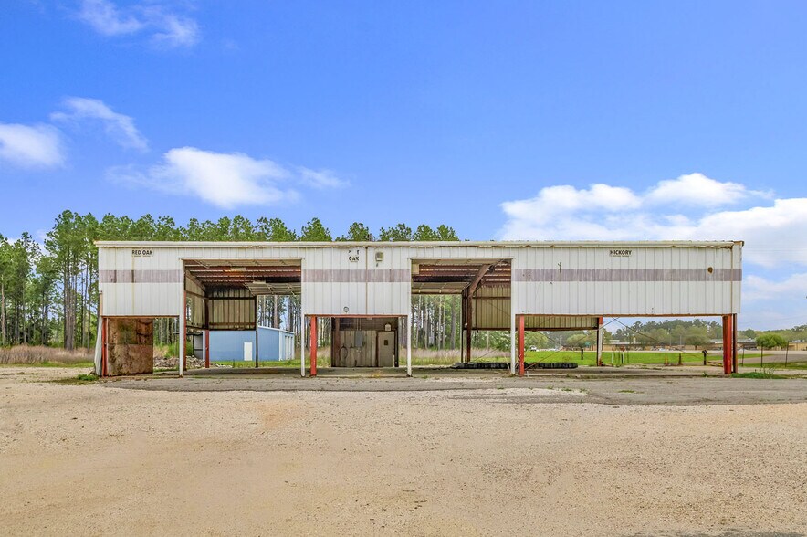 More Photos Of 21034 US Highway 96 S, Kirbyville Flex For Sale