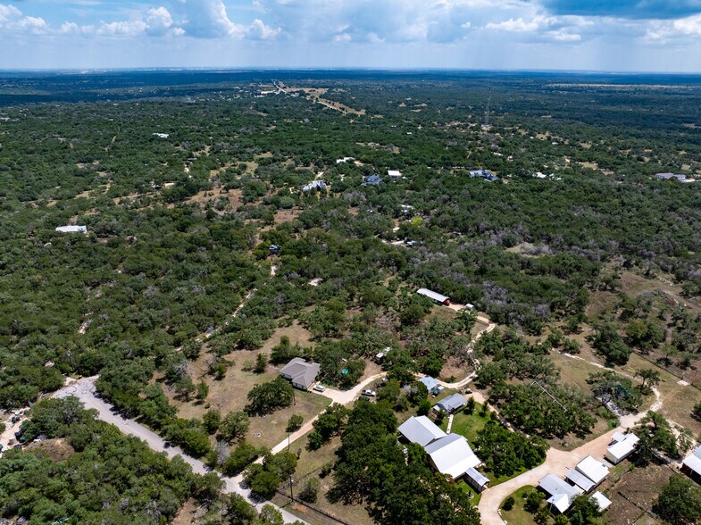 More Photos Of 501 Limestone Ln, Driftwood Specialty For Sale