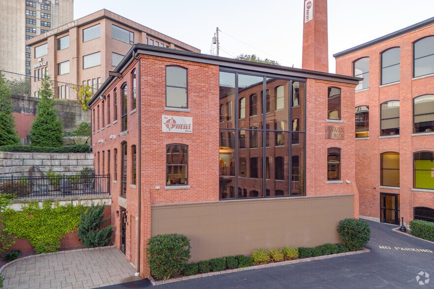 More Photos Of 1 Cedar St, Providence Unknown For Lease