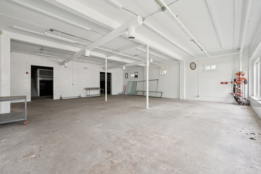 More Photos Of 235-239 W Landis Ave, Vineland Freestanding For Sale