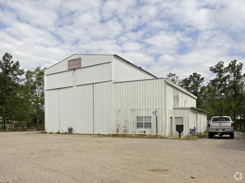 Primary Photo Of 200 N Manthey St, Cleveland Warehouse For Lease