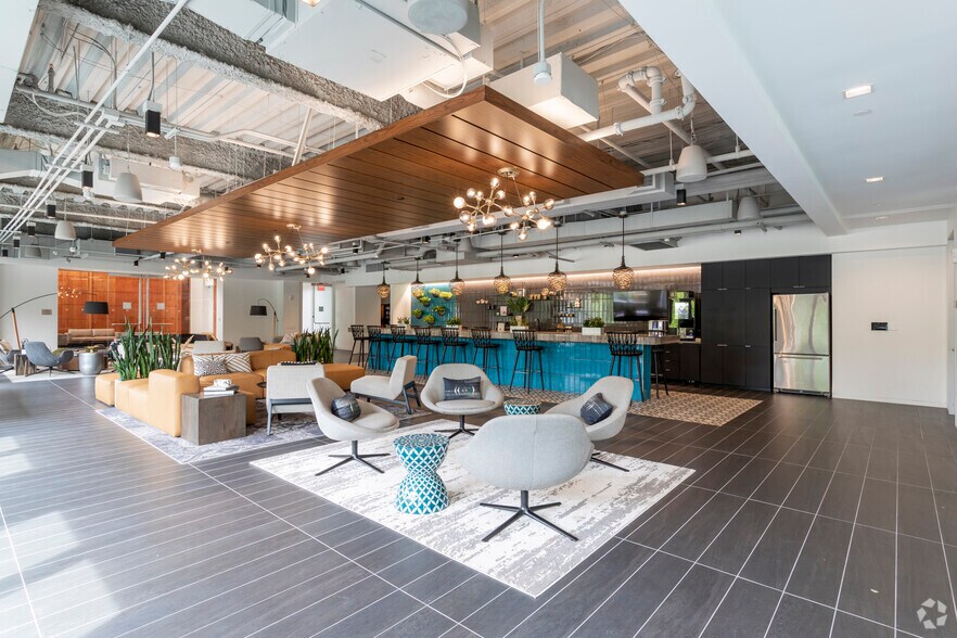 More Photos Of 7901 Jones Branch Dr, McLean Office For Lease