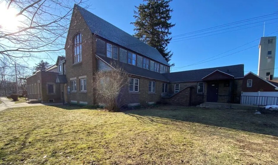 Primary Photo Of 153 S 1st St, Fulton Religious Facility For Lease