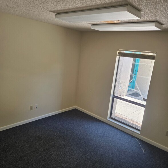 More Photos Of 330 W Bearss Ave, Tampa Medical For Lease