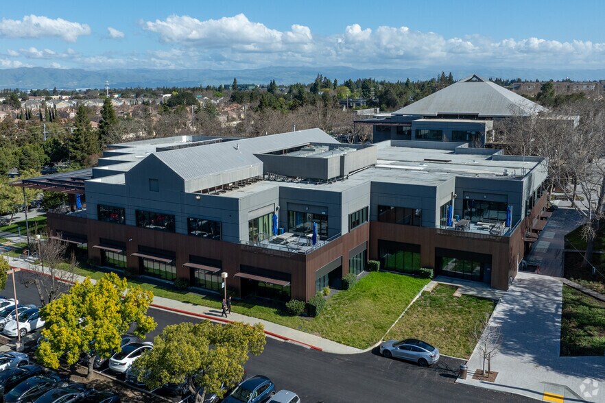 More Photos Of 301 E Evelyn Ave, Mountain View Office For Lease